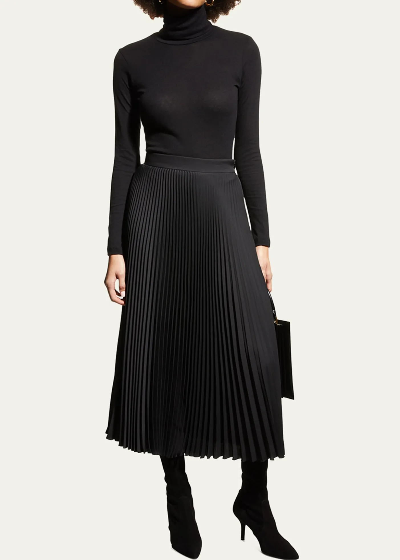 Majestic FilaturesCotton-Cashmere Long Sleeve Turtleneck Top