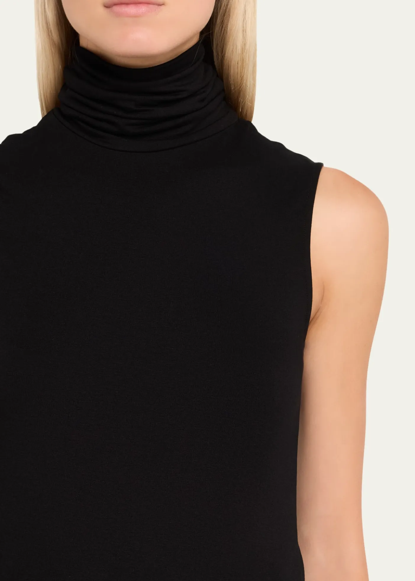 Majestic FilaturesSoft Touch Viscose Sleeveless Turtleneck Top