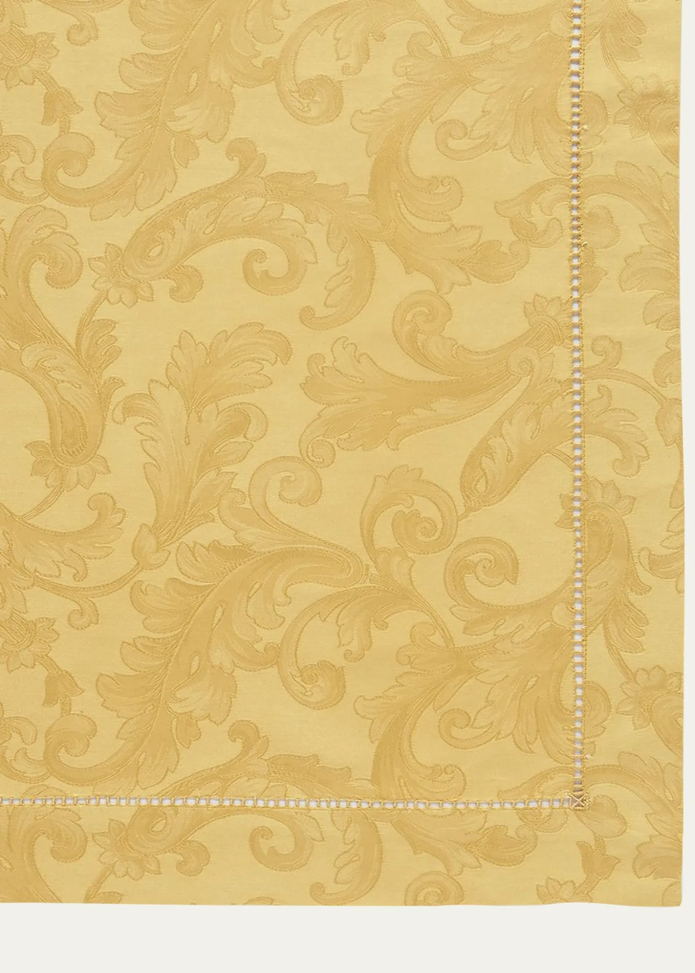 SferraAcanthus Jacquard Tablecloth 70" X 126"